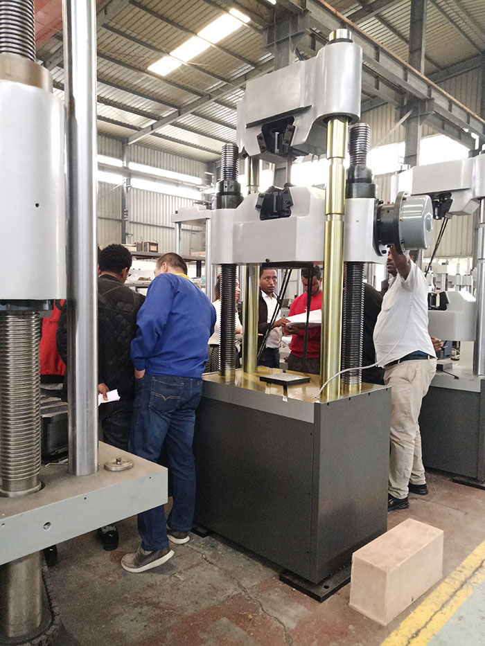 济南草莓视频黄色下载国外客户到厂验收草莓视频官网APP设备